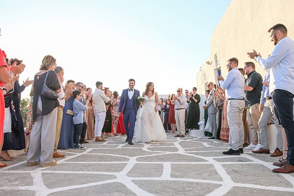 summer-bohemian-wedding-paros-island_17
