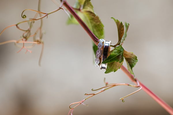 beautiful-summer-wedding-village-rustic-details_03