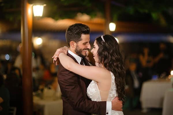 beautiful-summer-wedding-village-rustic-details_15