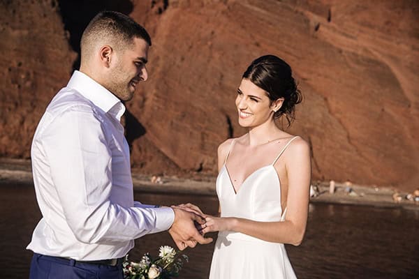 breathtaking-styled-shoot-board-magnificent-view-caldera-santorini-endless-blue-sea_14x