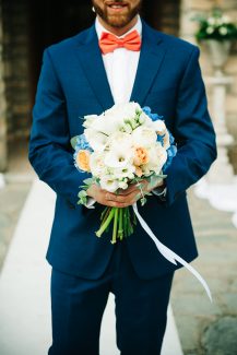 Ιδιαίτερη νυφική ανθοδέσμη Ιδιαίτερη νυφική ανθοδέσμη