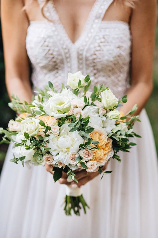 Elegant νυφική ανθοδέσμη