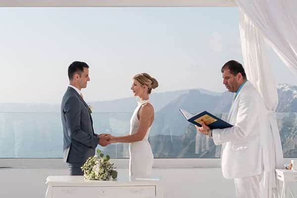 chic-elegant-wedding-santorini-white-florals_05