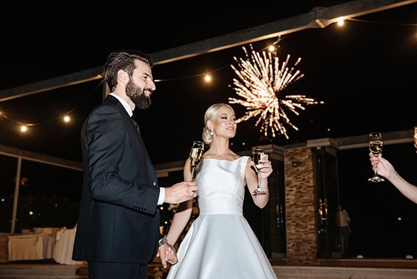 elegant-fall-wedding-serres-crystal-chandeliers-gold-details_12x