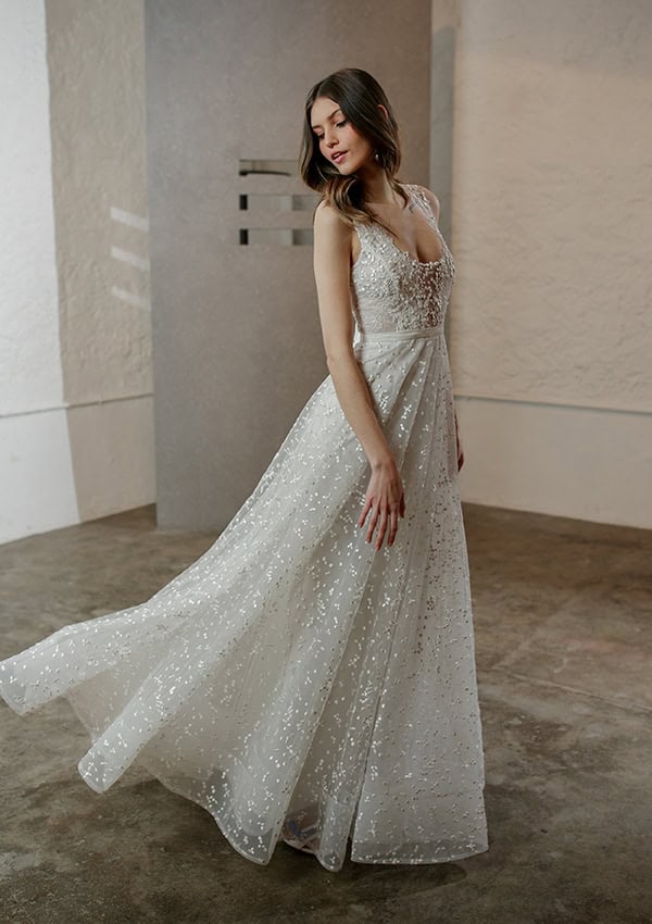 flowy-bridal-creations-katia-delatola-montern-bridal-look-bridal-collection-lace-my-dream_16