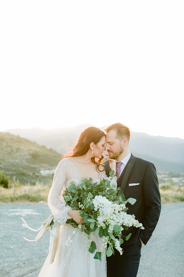 gorgeous-spring-wedding-lefkara-dusty-blue-details_01