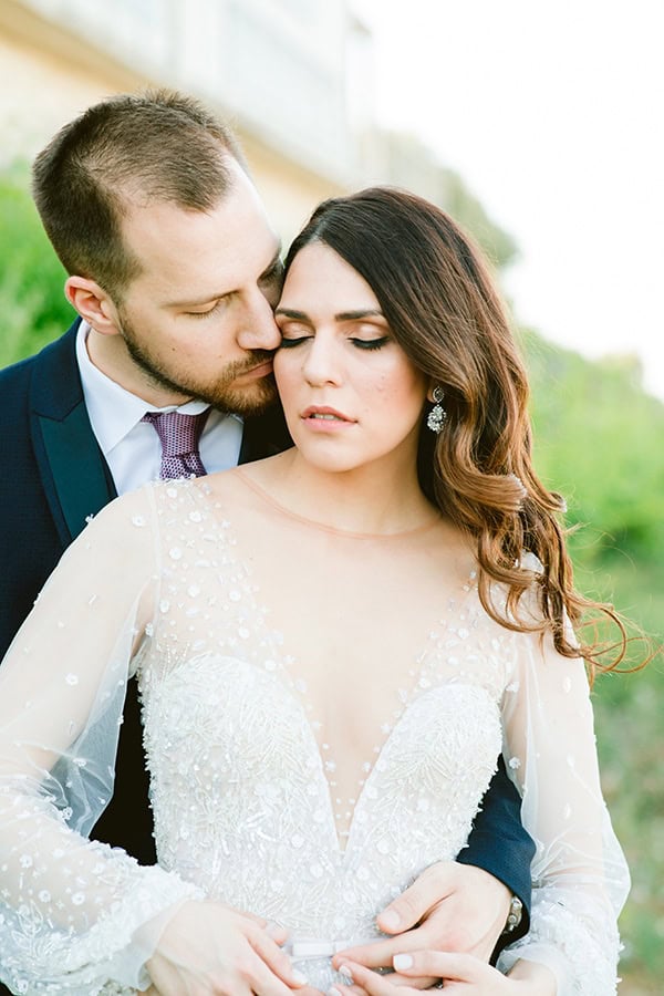 gorgeous-spring-wedding-lefkara-dusty-blue-details_02