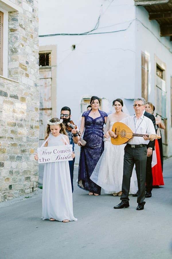 gorgeous-spring-wedding-lefkara-dusty-blue-details_19