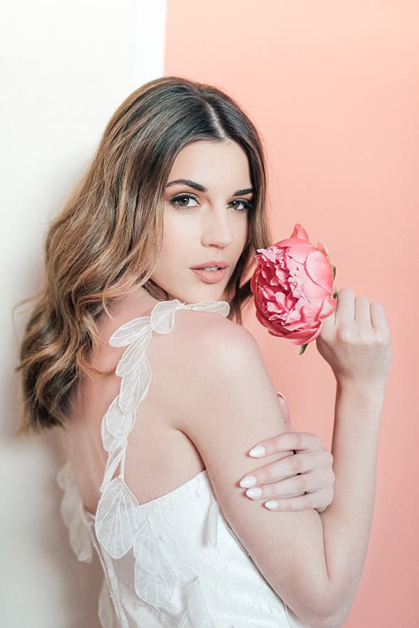 most-useful-makeup-tips-your-wedding-day-5