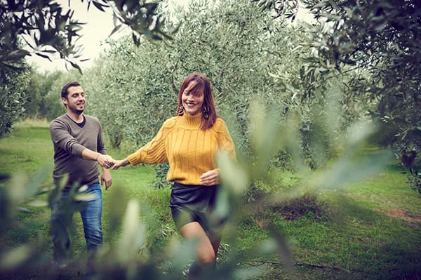 romantic-anniversary-shoot-park-kifisia_05