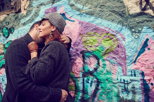 romantic-anniversary-shoot-park-kifisia_12