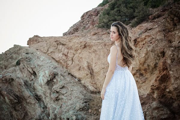 romantic-fall-wedding-athens-white-flowers_04