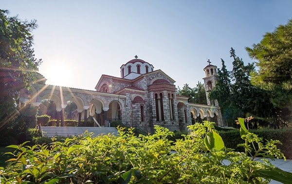 romantic-fall-wedding-athens-white-flowers_12
