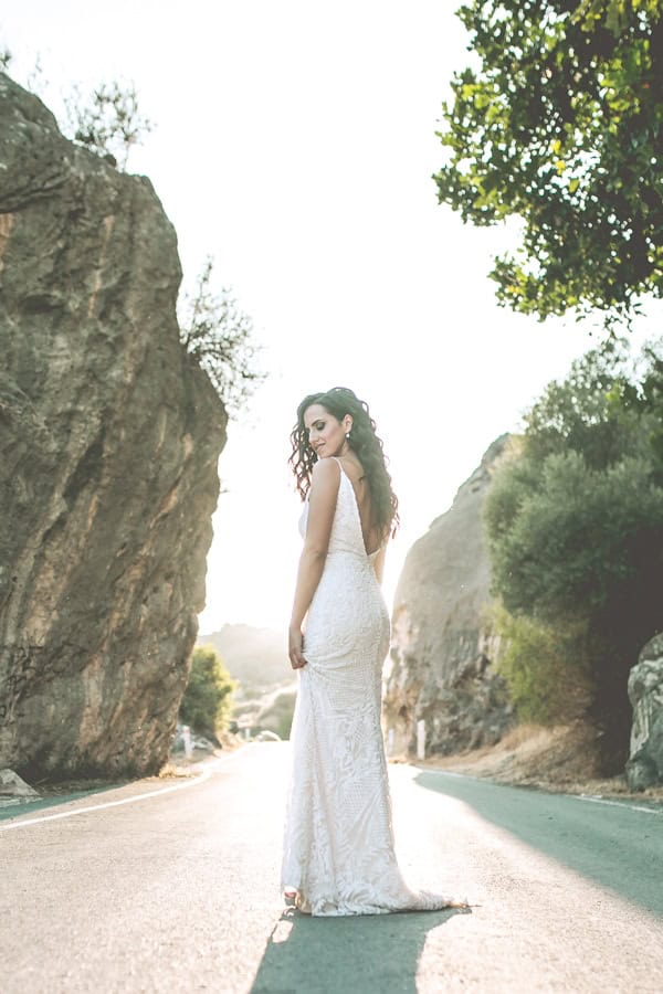 romantic-fall-wedding-paphos-pampas-grass-greenery-fairylights_03
