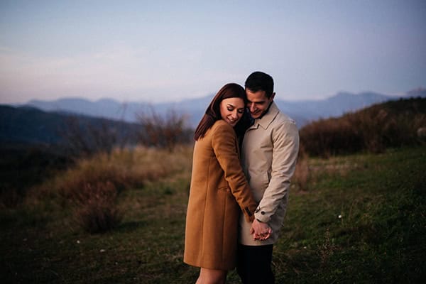 romantic-prewedding-photoshoot-ancient-messini_01