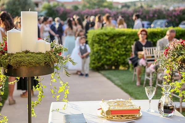 romantic-spring-wedding-vivid-color-hues-string-lights_12