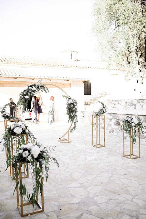 romantic-summer-wedding-village-perdika_07x