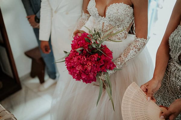 summer-chic-wedding-sifnos-island-olive-bougainvillea_22