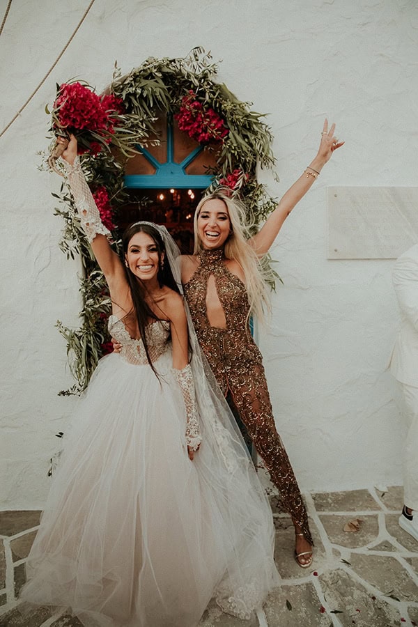 summer-chic-wedding-sifnos-island-olive-bougainvillea_26x