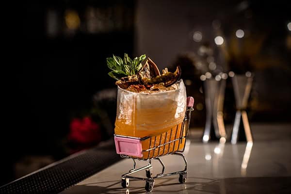 treat-guests-refreshing-unique-cocktails_04