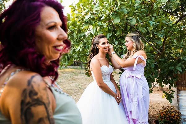 beautiful-romantic-wedding-koropi-pastel-hues_06x