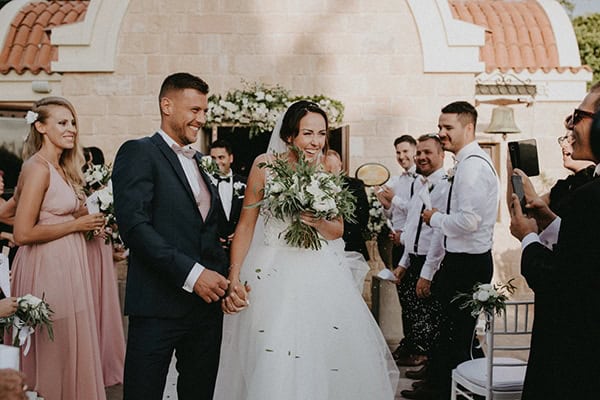 beautiful-summer-wedding-luxury-hotel-paphow-beautiful-floral-design-romantic-atmoshpere_26