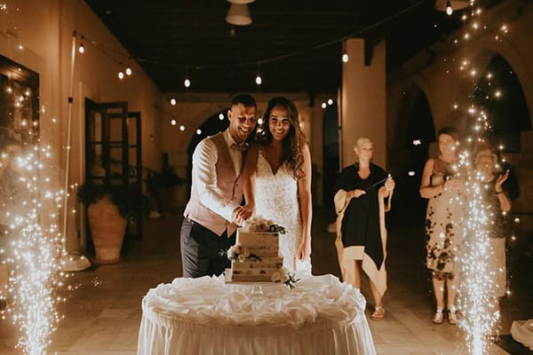 beautiful-summer-wedding-luxury-hotel-paphow-beautiful-floral-design-romantic-atmoshpere_38