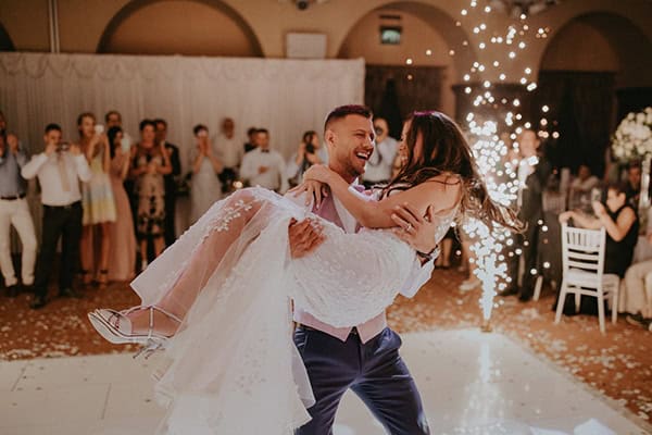 beautiful-summer-wedding-luxury-hotel-paphow-beautiful-floral-design-romantic-atmoshpere_42