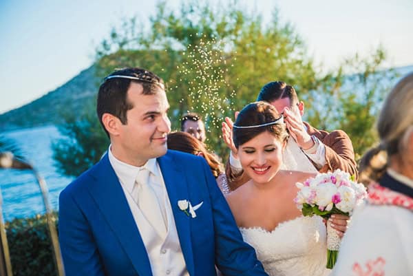 beautiful-summer-wedding-white-violet-color-tones_24