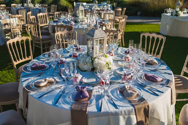 beautiful-summer-wedding-white-violet-color-tones_27