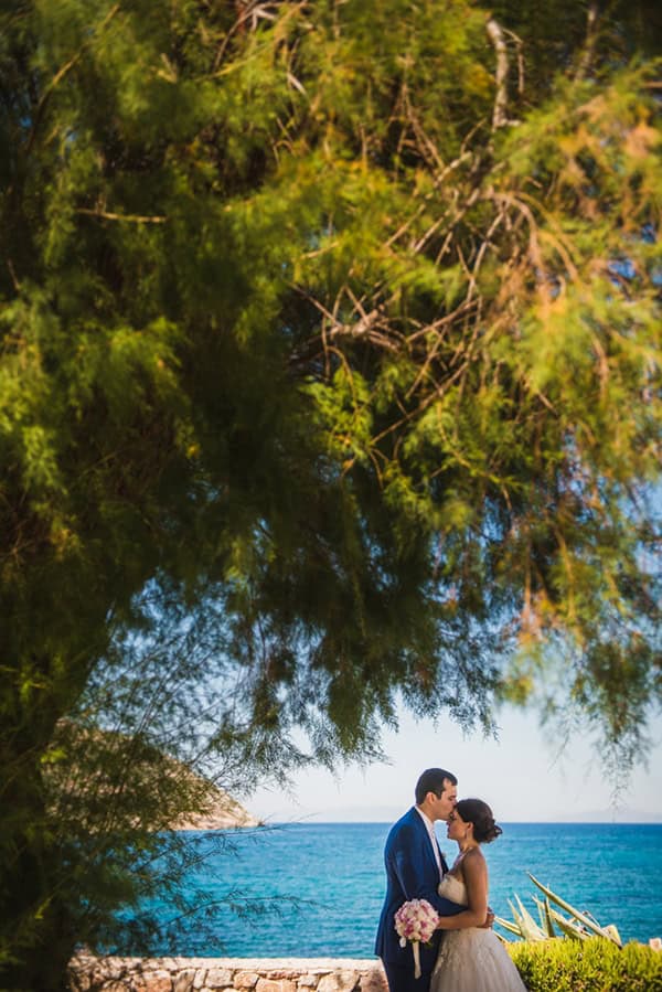 beautiful-summer-wedding-white-violet-color-tones_31