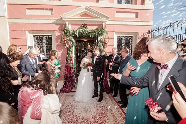 beautiful-winter-wedding-corfu-burgundy-hues_17