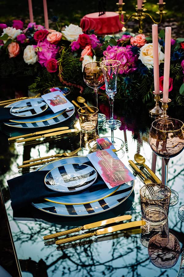 elegant-winter-styled-shoot-athens-gold-details-mirrors-mystical-atmosphere_03