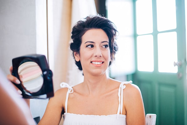 romantic-fall-wedding-beautiful-kythnos-sunflowers_02x