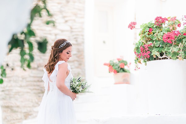 romantic-greek-island-wedding-tinos-string-lights-bhemian-elements_32x