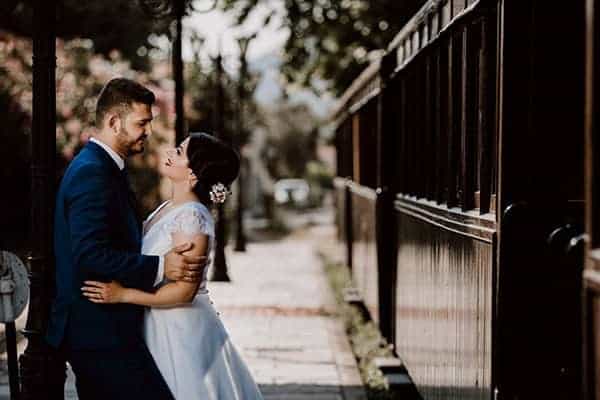 romantic-summer-wedding-beautiful-city-larisa_01x
