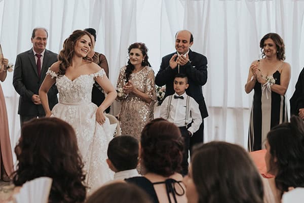 romantic-summer-wedding-paralimni-soft-pink-peach-hues_12