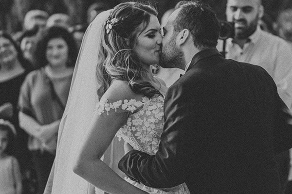 romantic-summer-wedding-paralimni-soft-pink-peach-hues_23