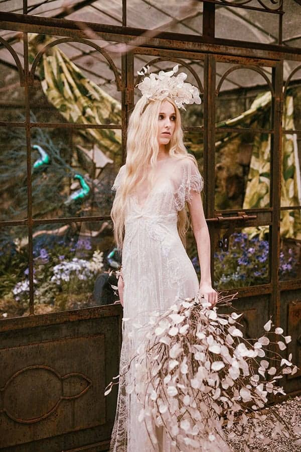 styled-shoot-lunaria-pale-colors_03