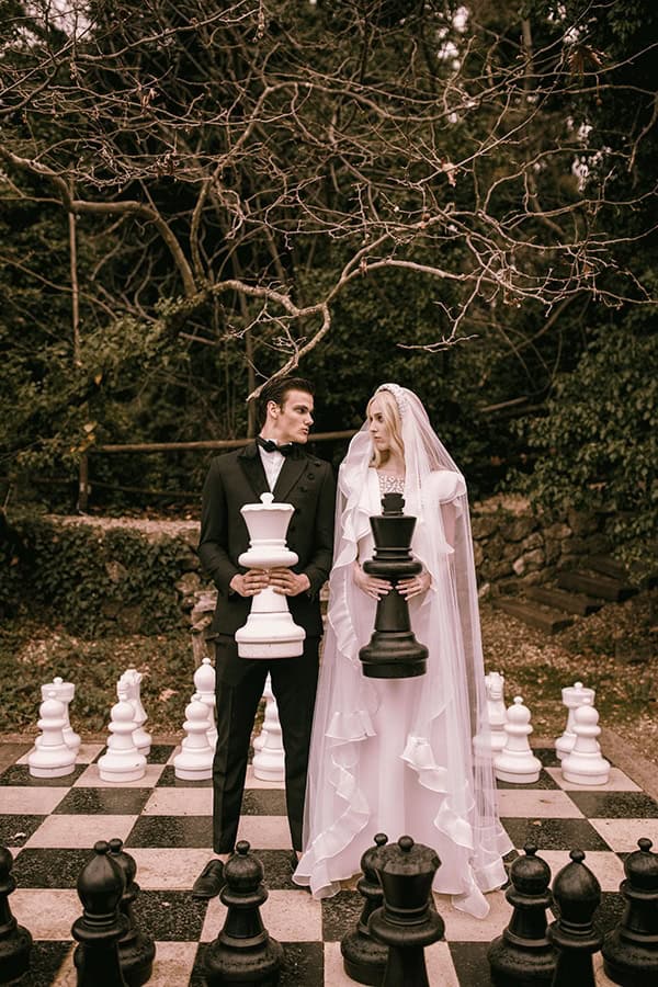 styled-shoot-lunaria-pale-colors_26