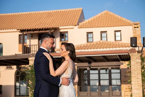 summer-wedding-white-flowers-xatzi-mansion_42