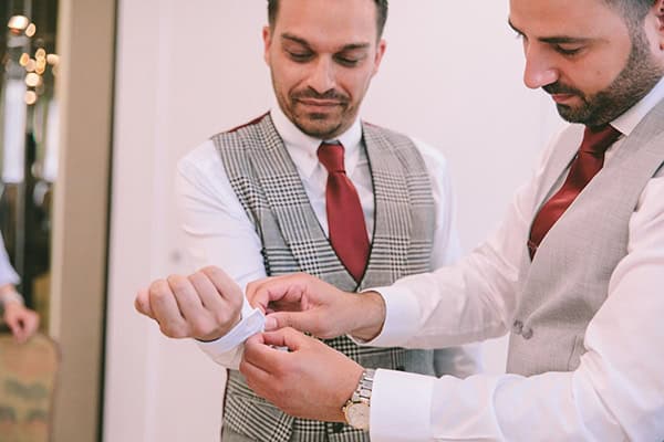 unique-chic-wedding-athens-burgundy-touches-kristina-chris_15