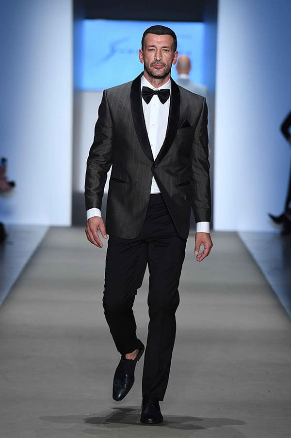 unique-groom-suits-elegant-look-wedding-day_02