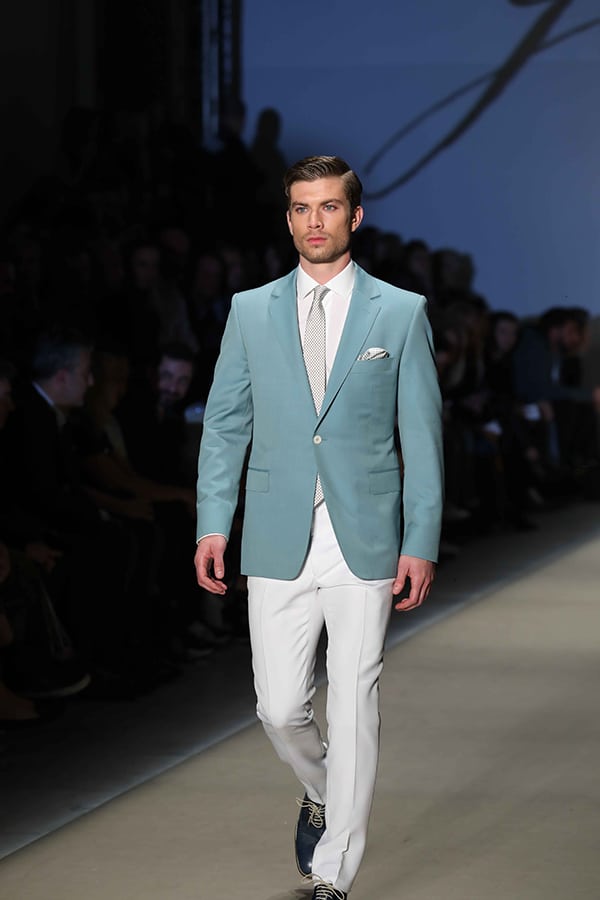 unique-groom-suits-elegant-look-wedding-day_05