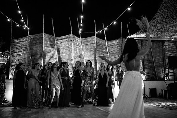 bohemian-summer-wedding-kythnos-pampas-grass_25