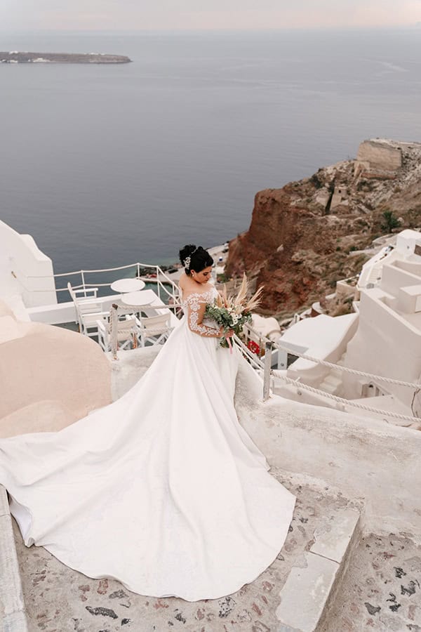 incredible-florals-fall-wedding-santorini_02