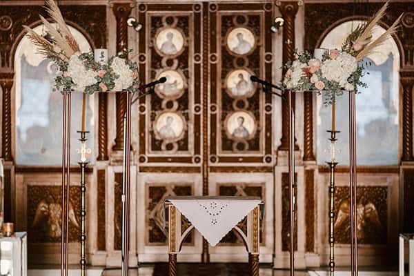 incredible-florals-fall-wedding-santorini_04