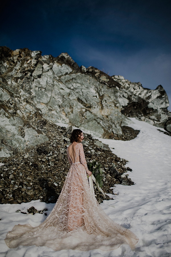 real-brides-with-elena-strongyliotou-wedding-dresses_03.