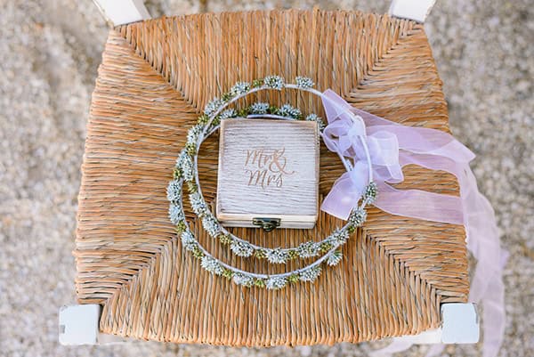 rustic-beach-wedding-sifnos-blue-green-accents_09