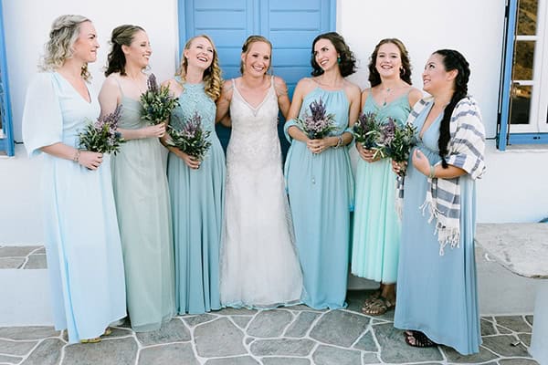 rustic-beach-wedding-sifnos-blue-green-accents_10